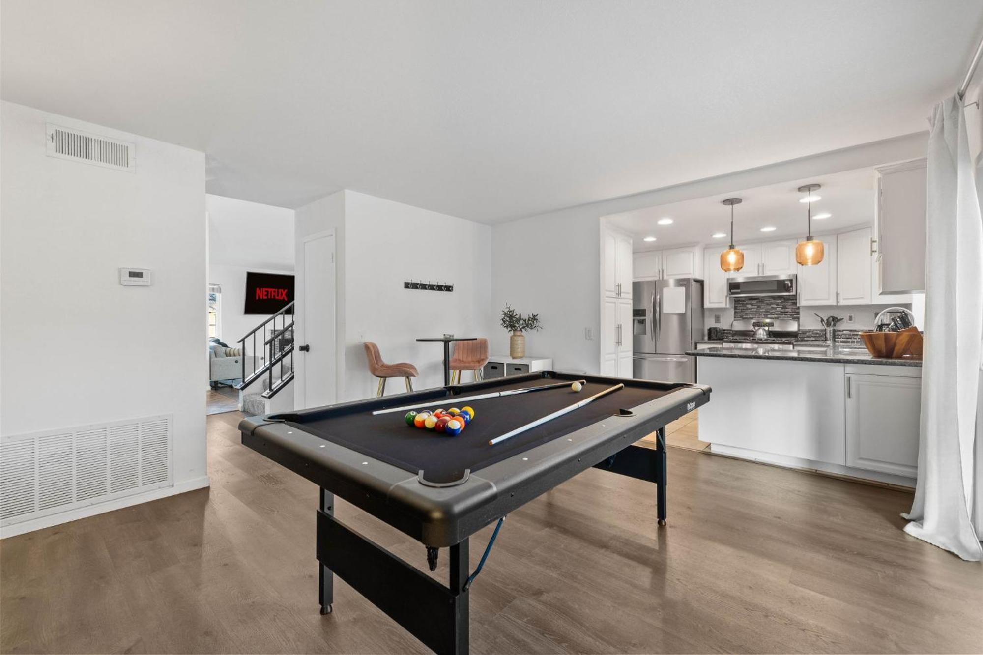 Spacious 4br Oasis With Pool Table And San Diego