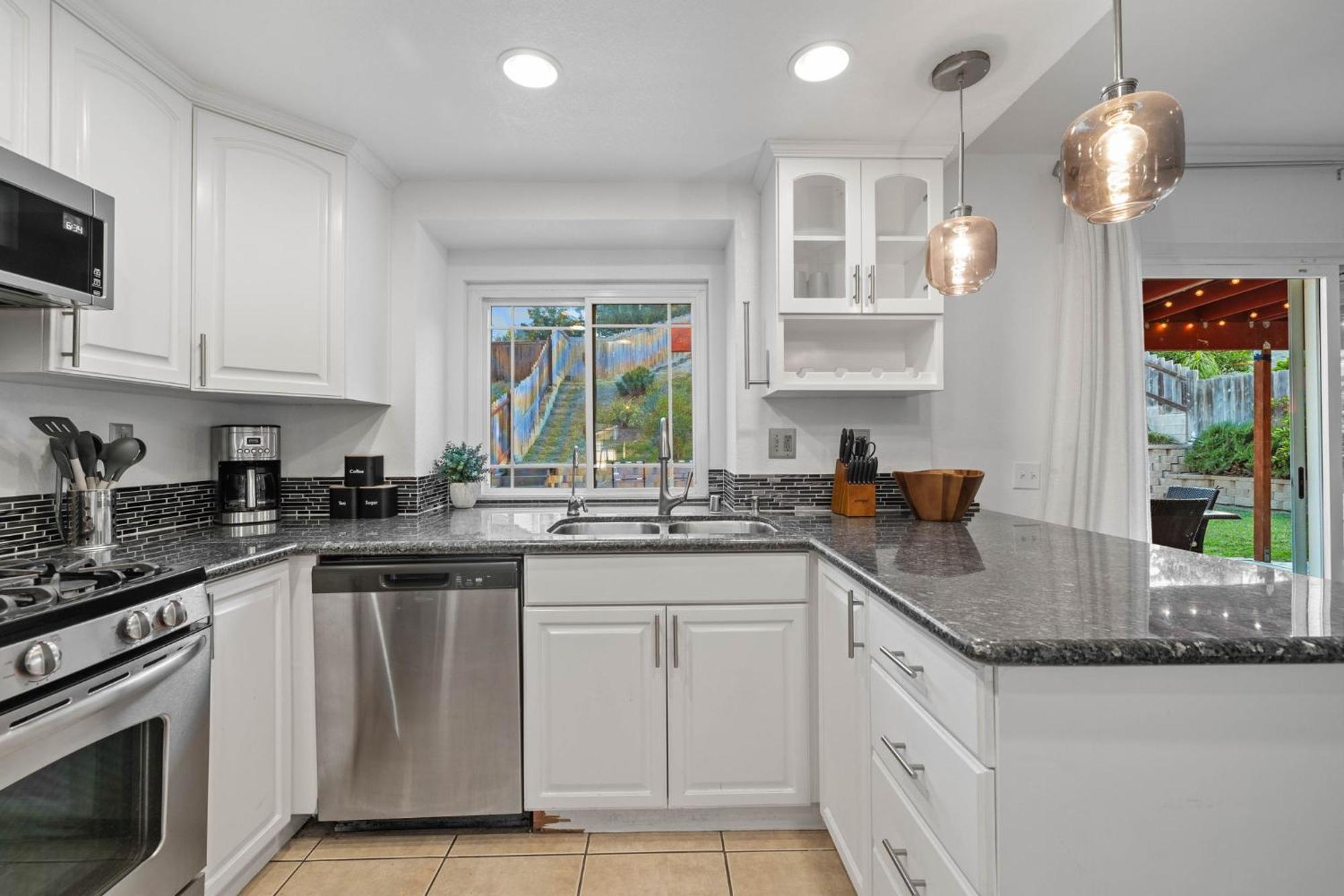 Spacious 4br Oasis With Pool Table And * San Diego